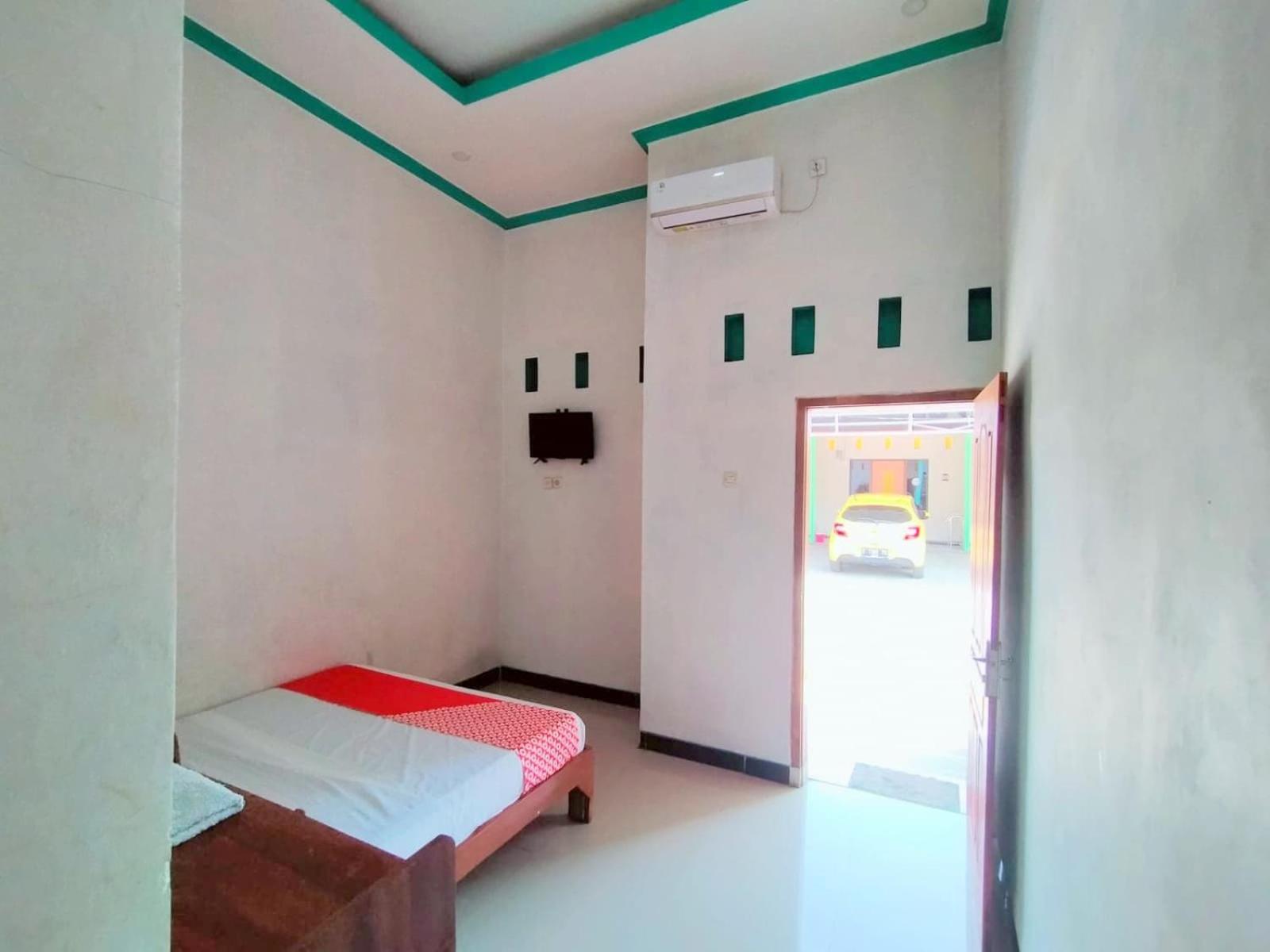 Griya Annisa Tegal (Central Java) Exterior foto