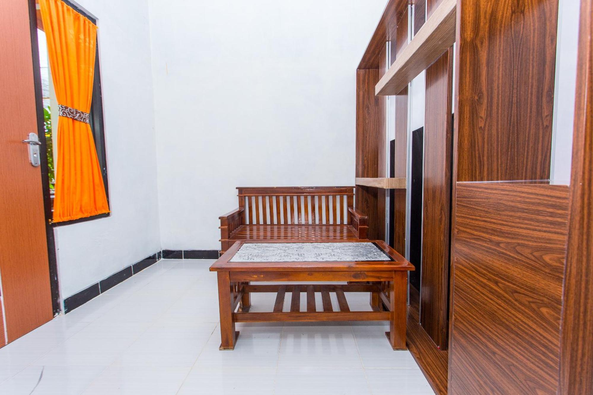 Griya Annisa Tegal (Central Java) Exterior foto